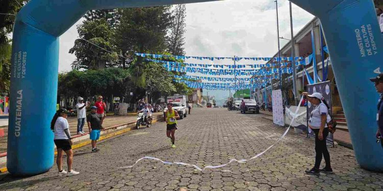 Carrera Leyendas finaliza su gira departamental en Chicacao
