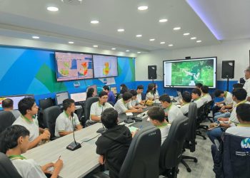 Estudiantes de la ENCA aprenden la gestión de información geográfica y de suelos en el MAGA