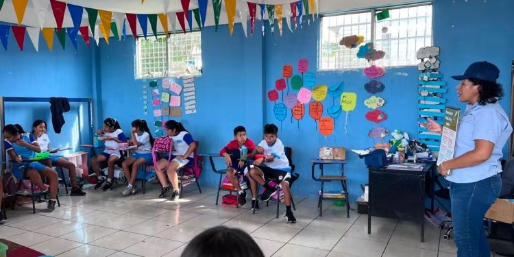 Jornada integral de salud escolar llega a las aulas de Zunilito, Suchitepéquez