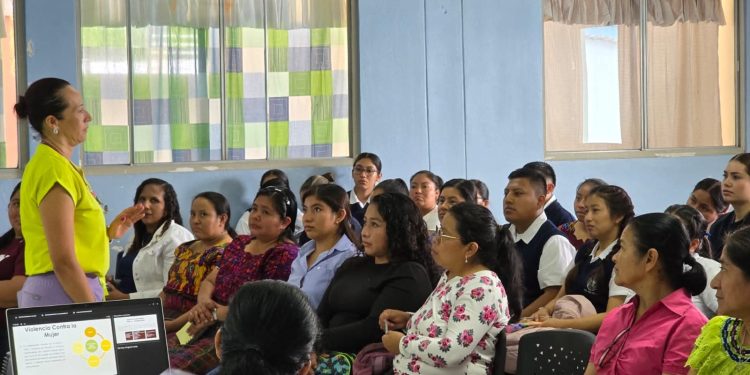 Acciones comunitarias de salud y prevención se desarrollan en Baja Verapaz