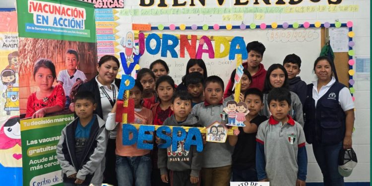 Salud Escolar: Llevan vacunación y desparasitación a estudiantes de San Martín Sacatepéquez, Quetzaltenango