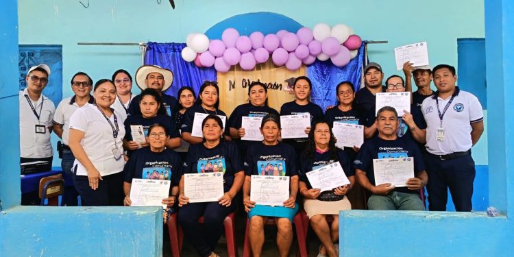 En Dolores, Petén, gradúan a Comisiones de Salud para responder ante emergencias maternas neonatales