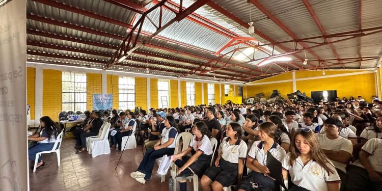 Foro abre espacios de diálogo sobre salud reproductiva para adolescentes en Jutiapa