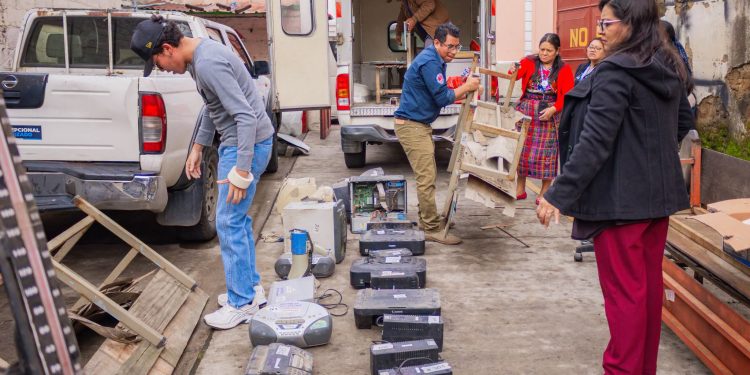 Distritos de Salud de Quetzaltenango realizan baja de bienes inservibles