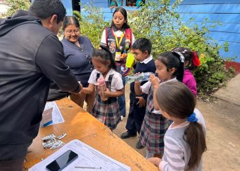 Desparasitación y educación para la salud llegan a escolares de Salamá, Baja Verapaz
