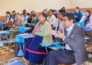 Equipos de salud coordinan acciones en cobertura de salud materna en Quetzaltenango