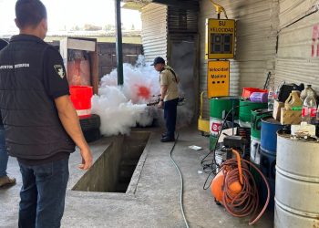 Nebulización en espacios laborales de la capital fortalece la prevención de enfermedades vectoriales