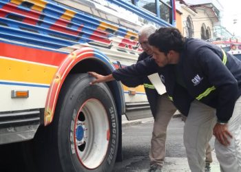 Inspeccionan unidades de transporte en Rabinal, Baja Verapaz
