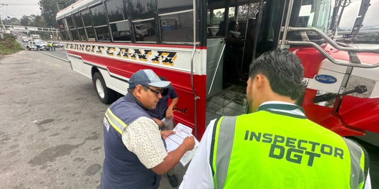 Imponen fuertes sanciones a buses extraurbanos de Chimaltenango y Retalhuleu