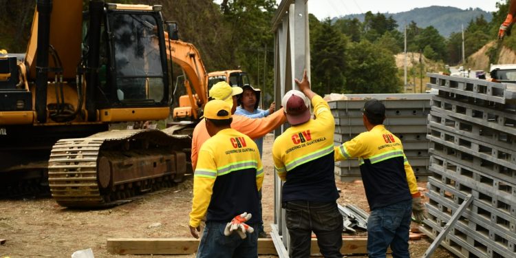 Inicia montaje de puente modular para restablecer conexión en San Jerónimo, Baja Verapaz