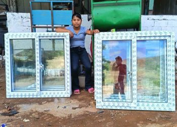 Familias de Jocotán reciben materiales para construir su vivienda