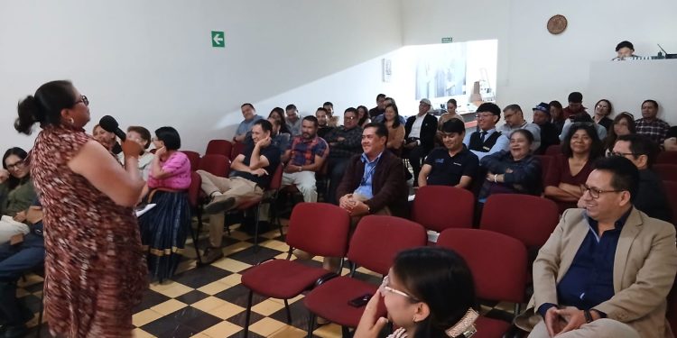 Capacitan a trabajadores de TGW para prevenir y denunciar el acoso laboral