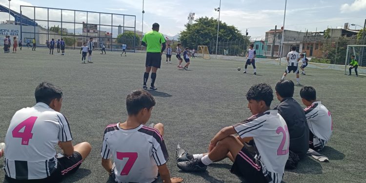 Jóvenes de Villa Nueva participan el “Mundialito de la Prevención”