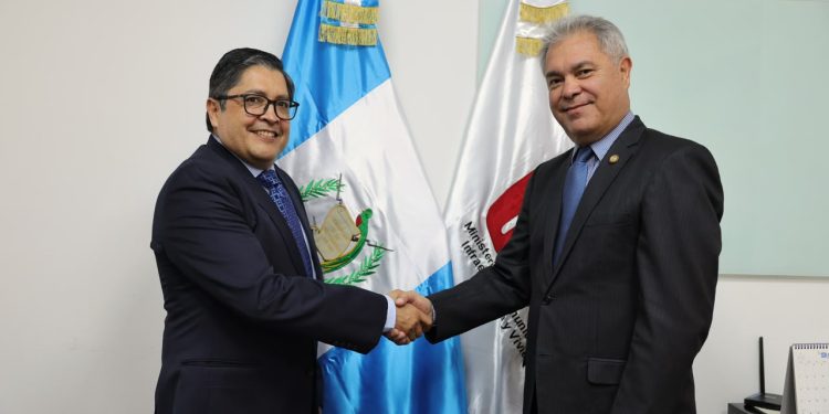 Asume nuevo Superintendente de Telecomunicaciones de Guatemala