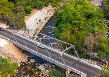 ¡Atención! Paso alternado en el puente Santa Cruz, Teculután, Zacapa