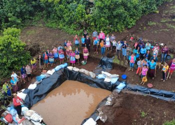 Familias de Jalapa implementan prácticas de conservación de suelo y agua