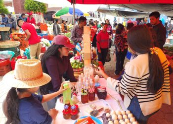 Feria del Agricultor impulsa la comercialización directa para 22 familias agricultoras de San Marcos