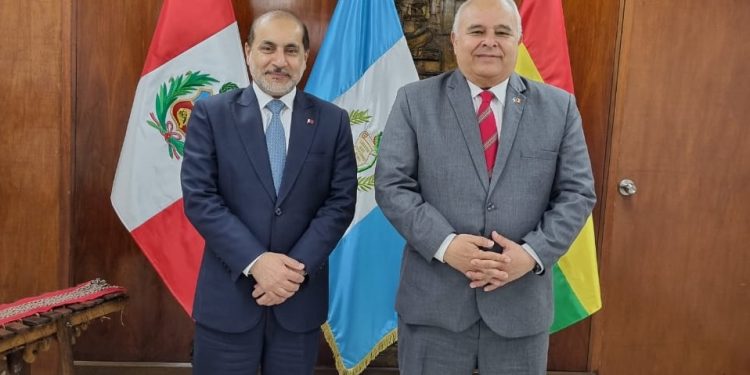 Embajador de Guatemala fortalece el diálogo bilateral con su homólogo de Catar acreditado en Perú