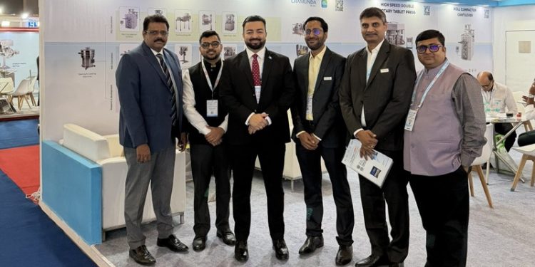 Embajador presenta a Guatemala como destino de inversión en India
