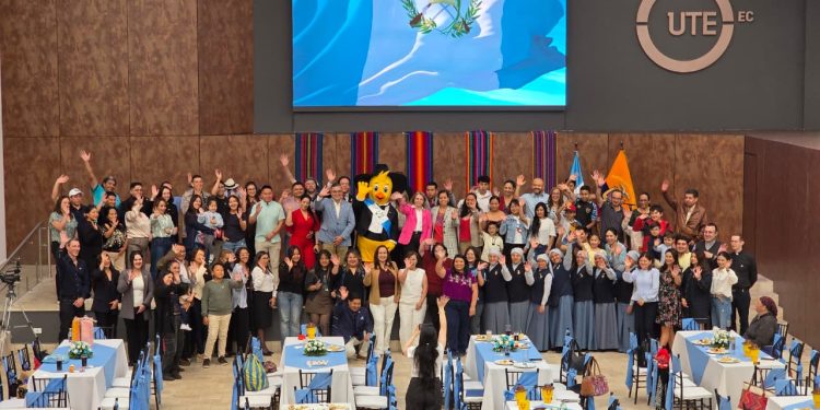 Con diversas actividades, Guatemala conmemora en Ecuador 205 años de Independencia