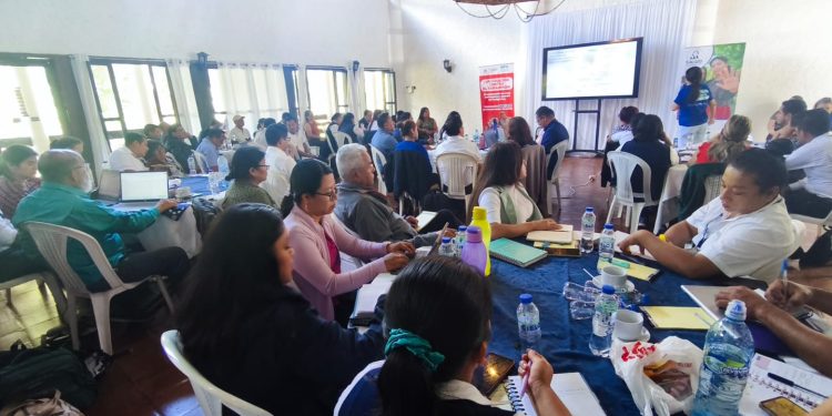En Alta Verapaz se coordinan acciones de intensificación para la vacunación en respuesta al sarampión