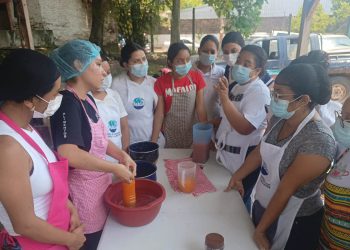 Impulsan el valor agregado en bebidas naturales para su venta en Ferias del Agricultor