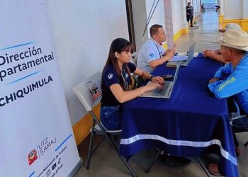 Mintrab realiza kiosco de Empleo en Chiquimula