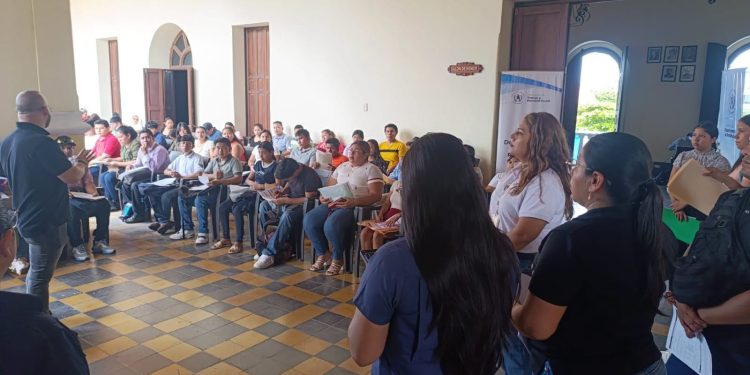Mintrab realiza kiosco de Empleo en Retalhuleu