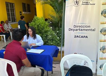 Mintrab realiza Kiosco de Empleo en Zacapa