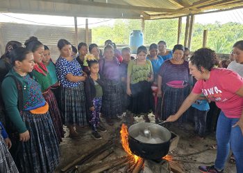Mujeres peteneras adquieren conocimientos para emprender y generar ingresos