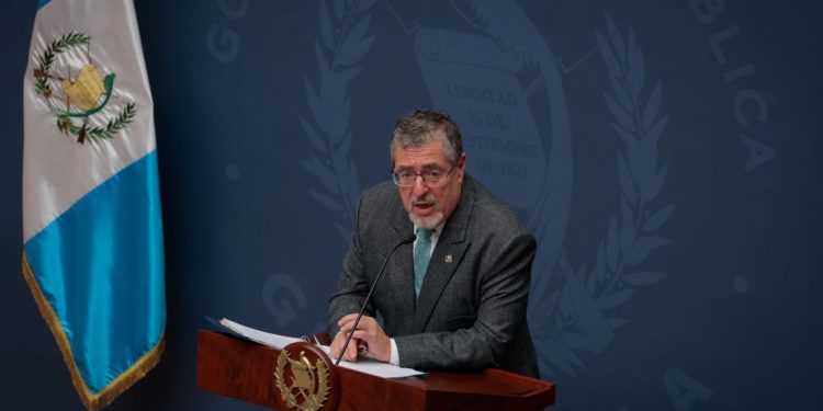 Presidente Bernardo Arévalo destaca acciones para contener precios de combustibles y atender efectos de la sequía en el país