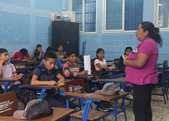 Promueven hábitos de higiene y salud en estudiantes de nivel básico de Zacapa