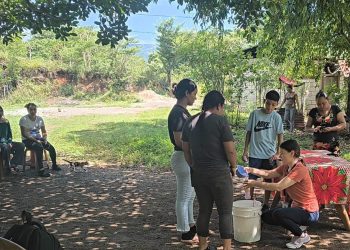Promueven proyectos productivos y emprendimiento en comunidad de Jutiapa