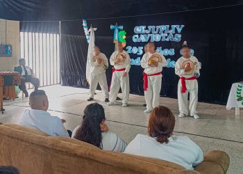 Marimba, folclor y civismo en Gaviotas