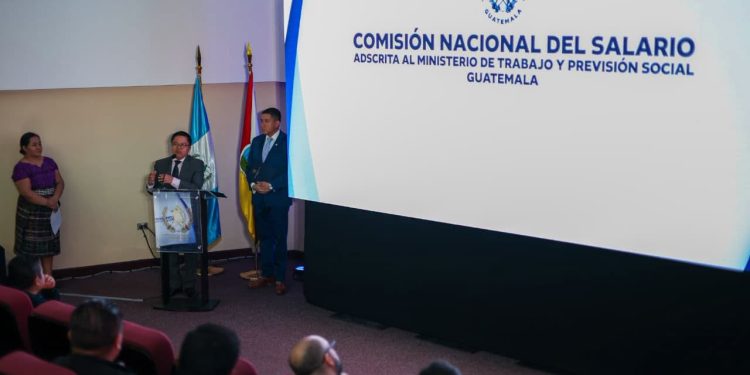 Comisión Nacional del Salario realiza seminario