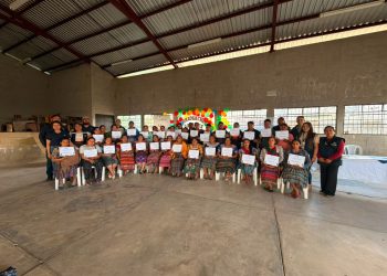 Mano a Mano fortalece el liderazgo comunitario con 1,975 nuevos agentes de cambio en Quiché
