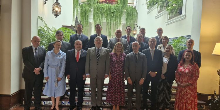 Embajador de Guatemala en Perú atiende diálogo preparatorio rumbo a la XX Cumbre Iberoamericana