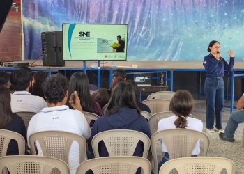Mintrab brinda orientación laboral a 460 jóvenes