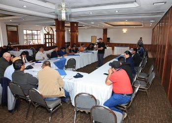 Técnicos y productores diseñan aplicación de Keyline en Quetzaltenango