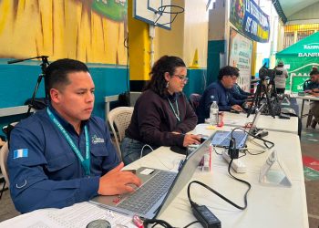 Jornada Integral acerca servicios de salud y migración a Totonicapán