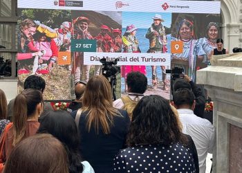 Embajada de Guatemala participa en la conmemoración del Día Mundial del Turismo en Perú