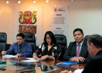 Mintrab suscribe convenio con comuna de Cabañas para implementar VUME