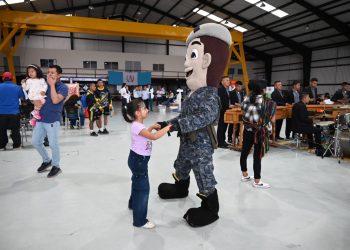 Fuerza Aérea Guatemalteca recibe a más de 3 mil guatemaltecos en la “Feria Integral de la Salud”.