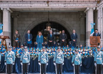 Guatemala enciende el Fuego Patrio, que ilumina el corazón de la Nación