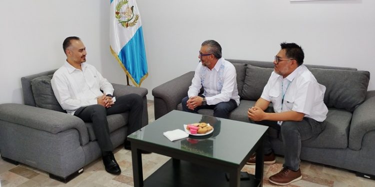 Consulados de Guatemala y México coordinan acciones en favor de migrantes y estudiantes