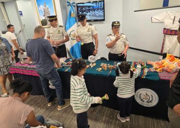 Consulado de Guatemala en Nueva York celebra jornada de juegos tradicionales por las fiestas patrias