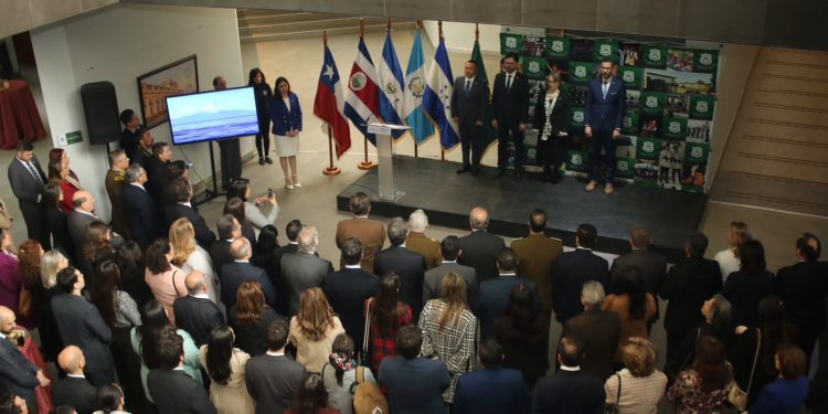 Guatemala conmemora su Independencia en Chile junto con misiones centroamericanas