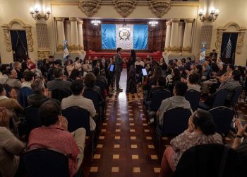 Sábados Clásicos se despidió con un concierto entre cuerdas y voces