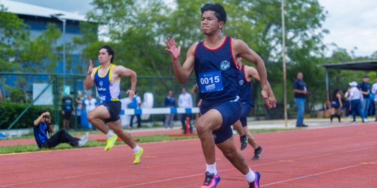 Atletismo destaca en los I Juegos Deportivos Universitarios Nacionales 2026