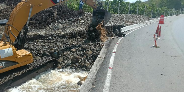 Paso provisional del puente Güijo continúa habilitado